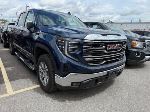 2022 GMC Sierra 1500 SLT
