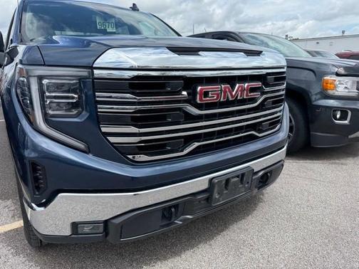 2022 GMC Sierra 1500 SLT