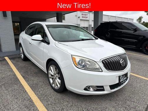 Summit White 2014 Buick Verano Base