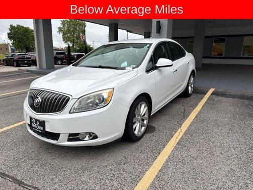 Summit White 2014 Buick Verano Base