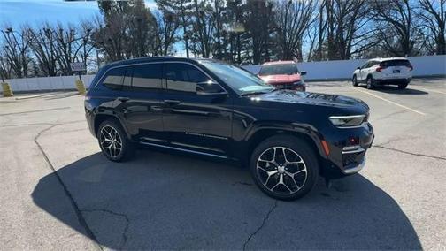 2022 Jeep Grand Cherokee Summit