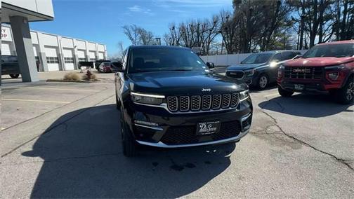2022 Jeep Grand Cherokee Summit