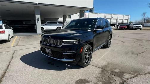 2022 Jeep Grand Cherokee Summit