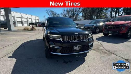 2022 Jeep Grand Cherokee Summit