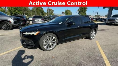 2019 Volvo S60 T6 Momentum