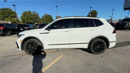 2022 Volkswagen Tiguan 2.0T SE R-Line Black 4MOTION