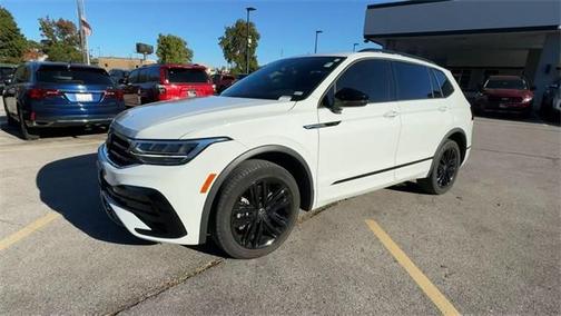 2022 Volkswagen Tiguan 2.0T SE R-Line Black 4MOTION