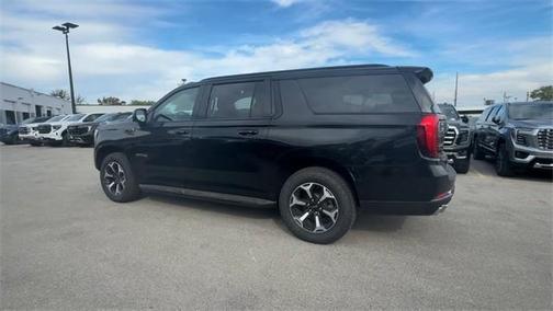 2025 GMC Yukon XL 4WD AT4