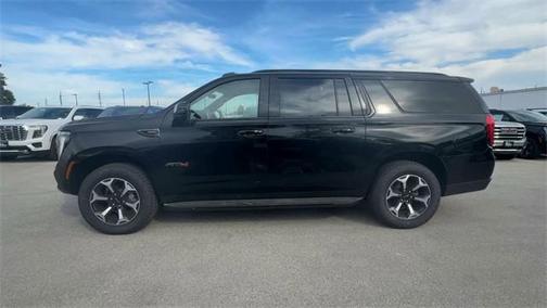 2025 GMC Yukon XL 4WD AT4
