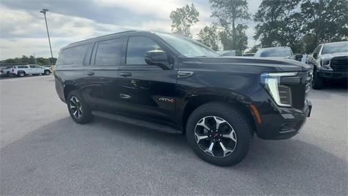 2025 GMC Yukon XL 4WD AT4