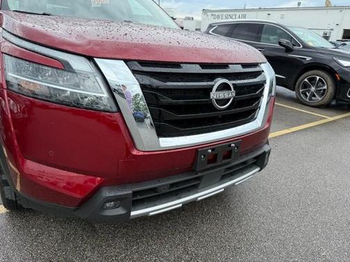 2024 Nissan Pathfinder Platinum 4WD