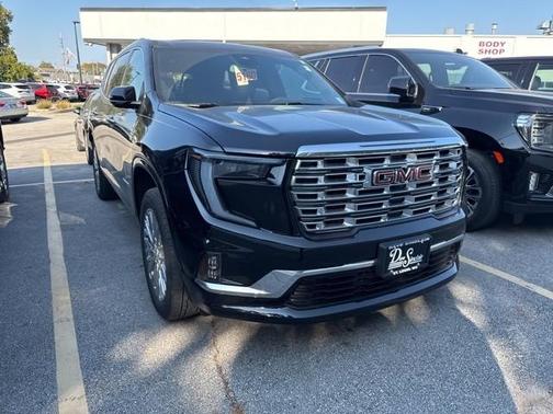 2024 GMC Acadia Denali