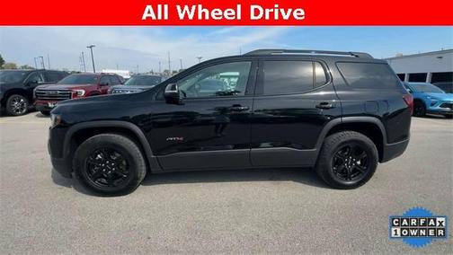 2023 GMC Acadia AWD AT4
