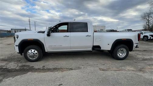2025 GMC Sierra 3500 Denali