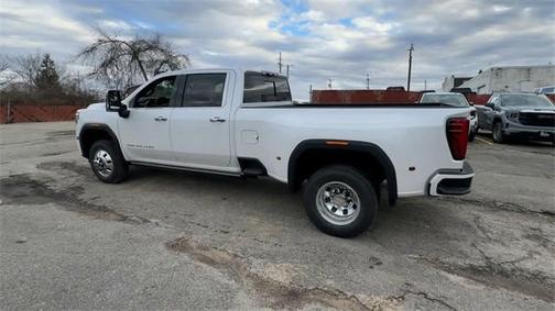 2025 GMC Sierra 3500 Denali