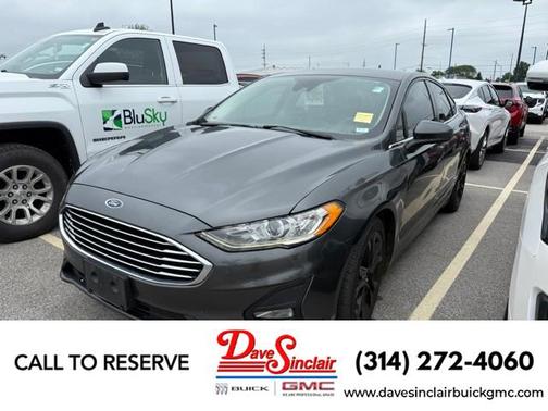 2020 Ford Fusion SE