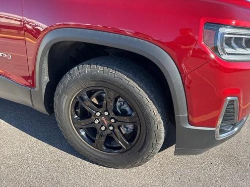 2022 GMC Acadia AWD AT4