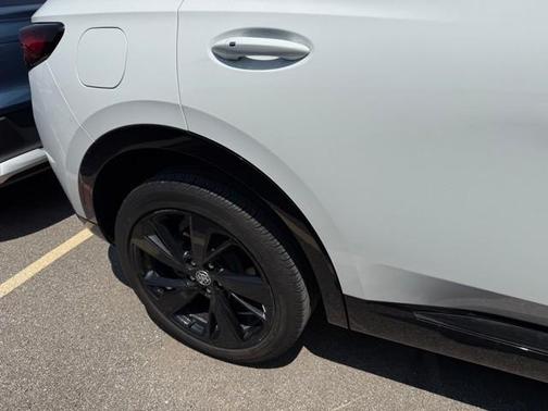2023 Buick Envision Essence FWD