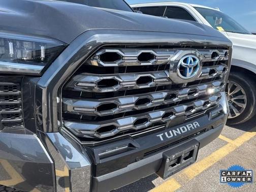 2024 Toyota Tundra Hybrid Platinum