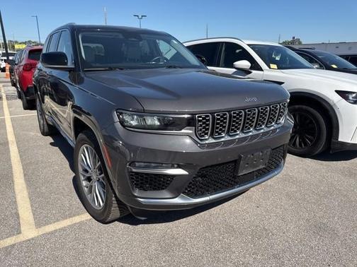 2022 Jeep Grand Cherokee Summit