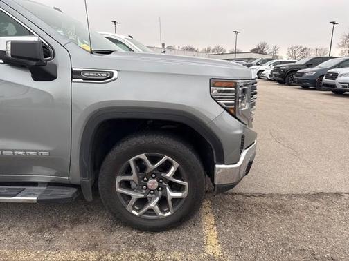 2025 GMC Sierra 1500 SLT