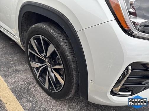 2024 Volkswagen Atlas Cross Sport 2.0T SEL Premium