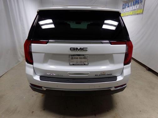 2025 GMC Yukon XL Elevation