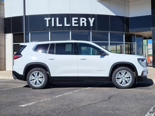 2024 GMC Acadia Elevation