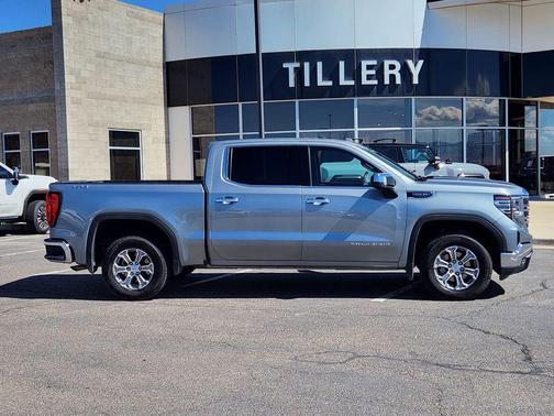 2024 GMC Sierra 1500 SLT