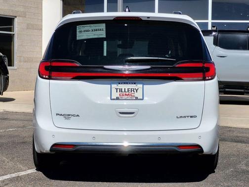 2023 Chrysler Pacifica Limited