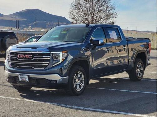 2024 GMC Sierra 1500 SLT
