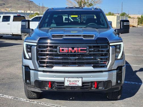 2025 GMC Sierra 2500 AT4