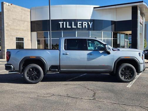 2025 GMC Sierra 2500 AT4