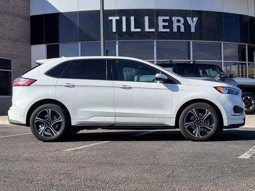 2020 Ford Edge ST