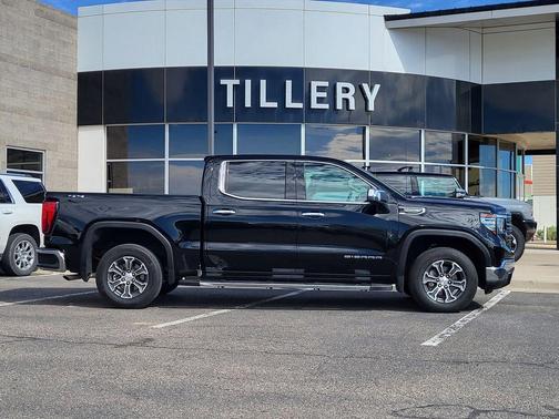 2024 GMC Sierra 1500 SLT