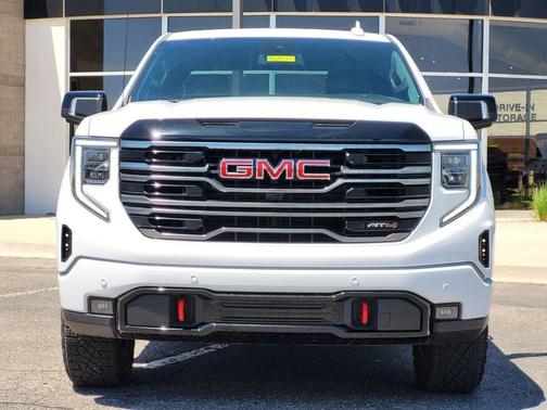 Summit White 2025 GMC Sierra 1500 AT4