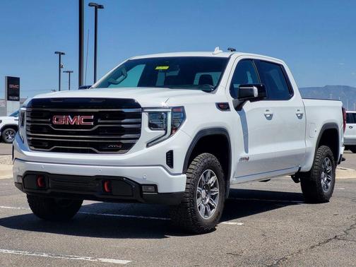 Summit White 2025 GMC Sierra 1500 AT4