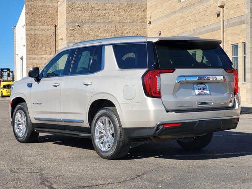 2022 GMC Yukon SLT