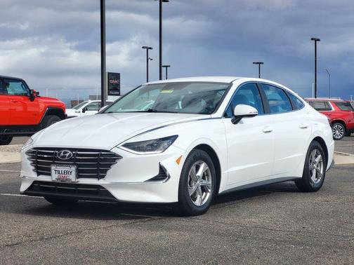 2023 Hyundai SONATA SE