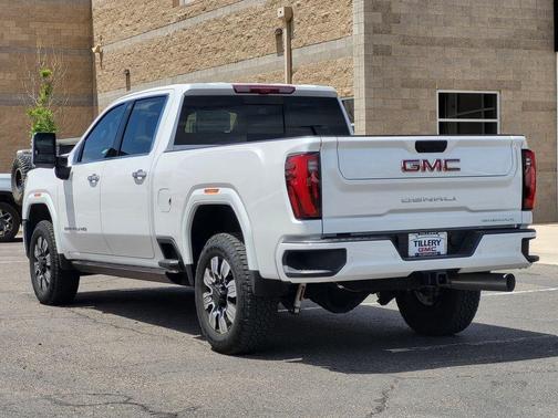 White Frost Tri-Coat 2024 GMC Sierra 2500 Denali