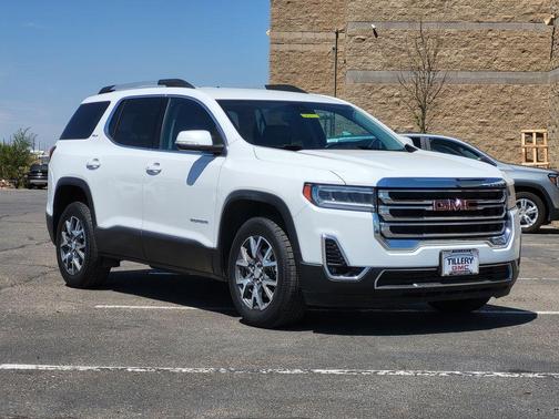 2023 GMC Acadia SLT