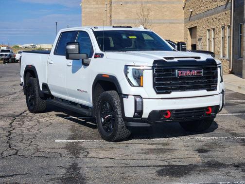 2024 GMC Sierra 2500 AT4