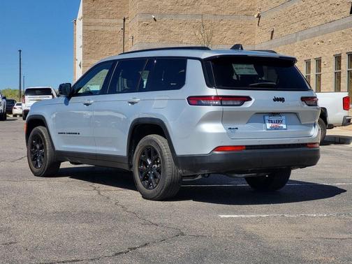2024 Jeep Grand Cherokee L Laredo