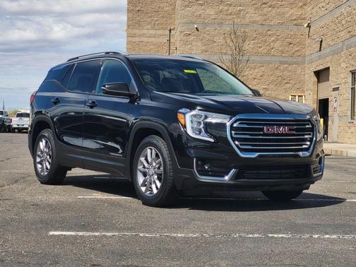 2022 GMC Terrain SLT