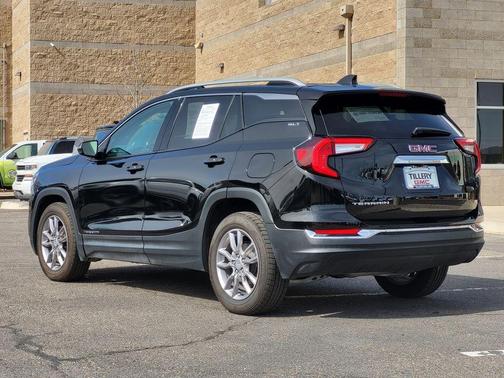 2022 GMC Terrain SLT