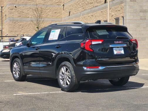 2022 GMC Terrain SLT