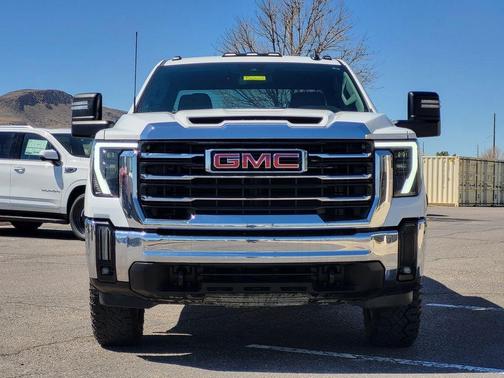 White 2024 GMC Sierra 3500 SLE