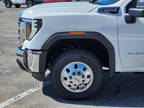 2025 GMC Sierra 3500 Pro