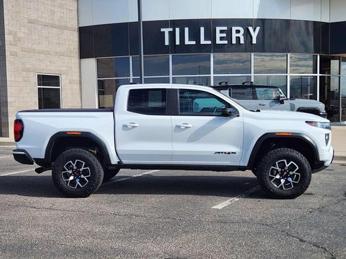 2023 GMC Canyon AT4X