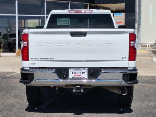 Summit White 2024 Chevrolet Silverado 2500 LT